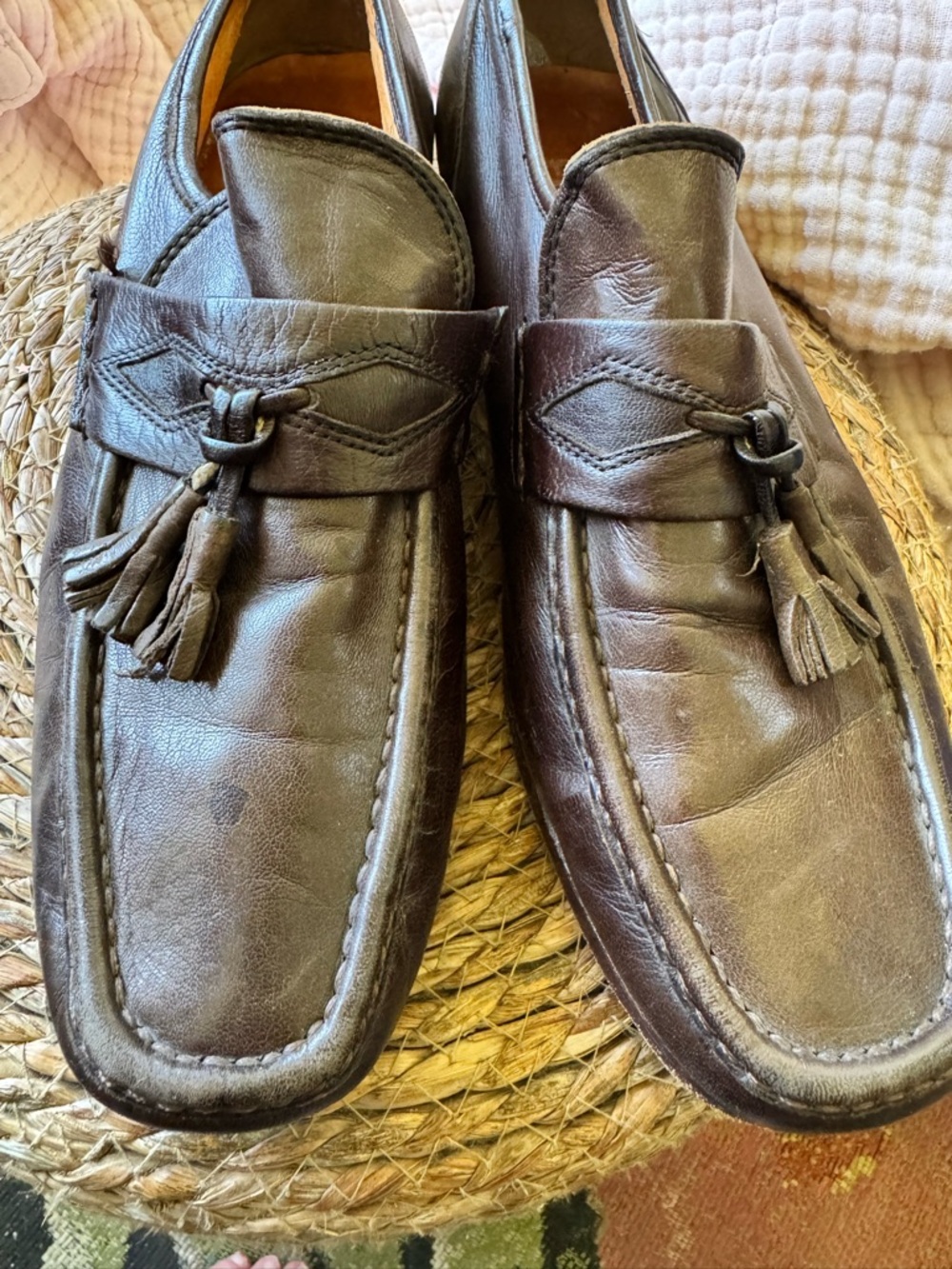 VTG Men's Dark Brown Leather Tassel Slip-On Loafers, soft preppy perfection